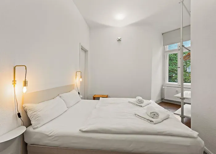 Mooeve Boxi Big With Balcony Apartment