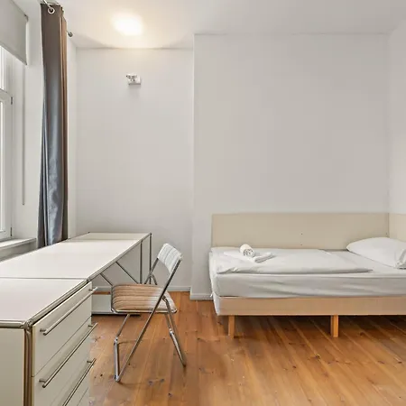 Mooeve Boxi Big With Balcony Apartment Berlin
